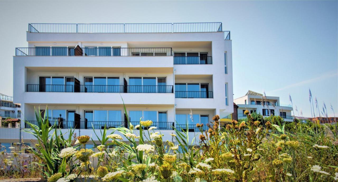 Ji Hotel Sozopol Bagian luar foto
