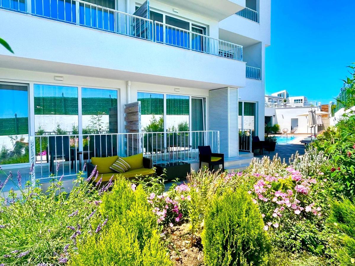 Ji Hotel Sozopol Bagian luar foto