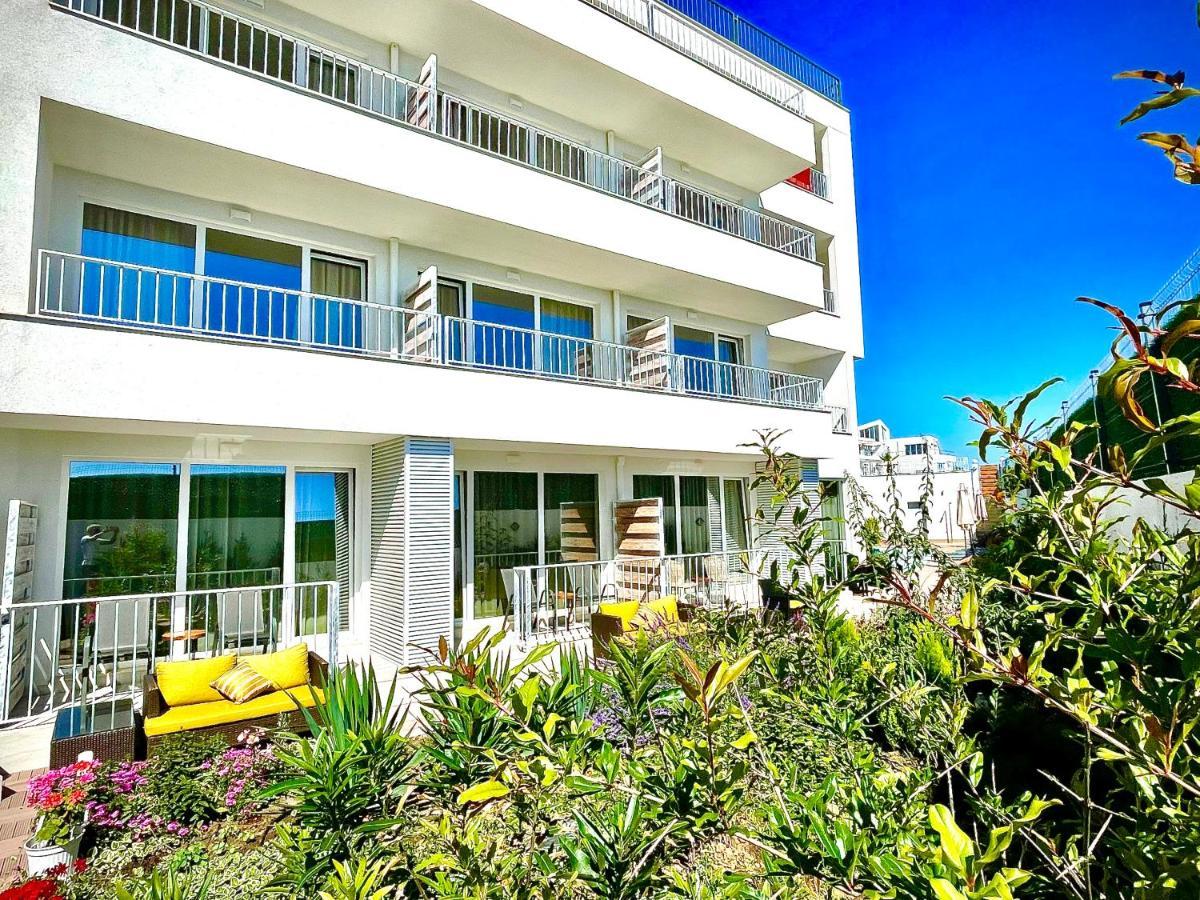 Ji Hotel Sozopol Bagian luar foto